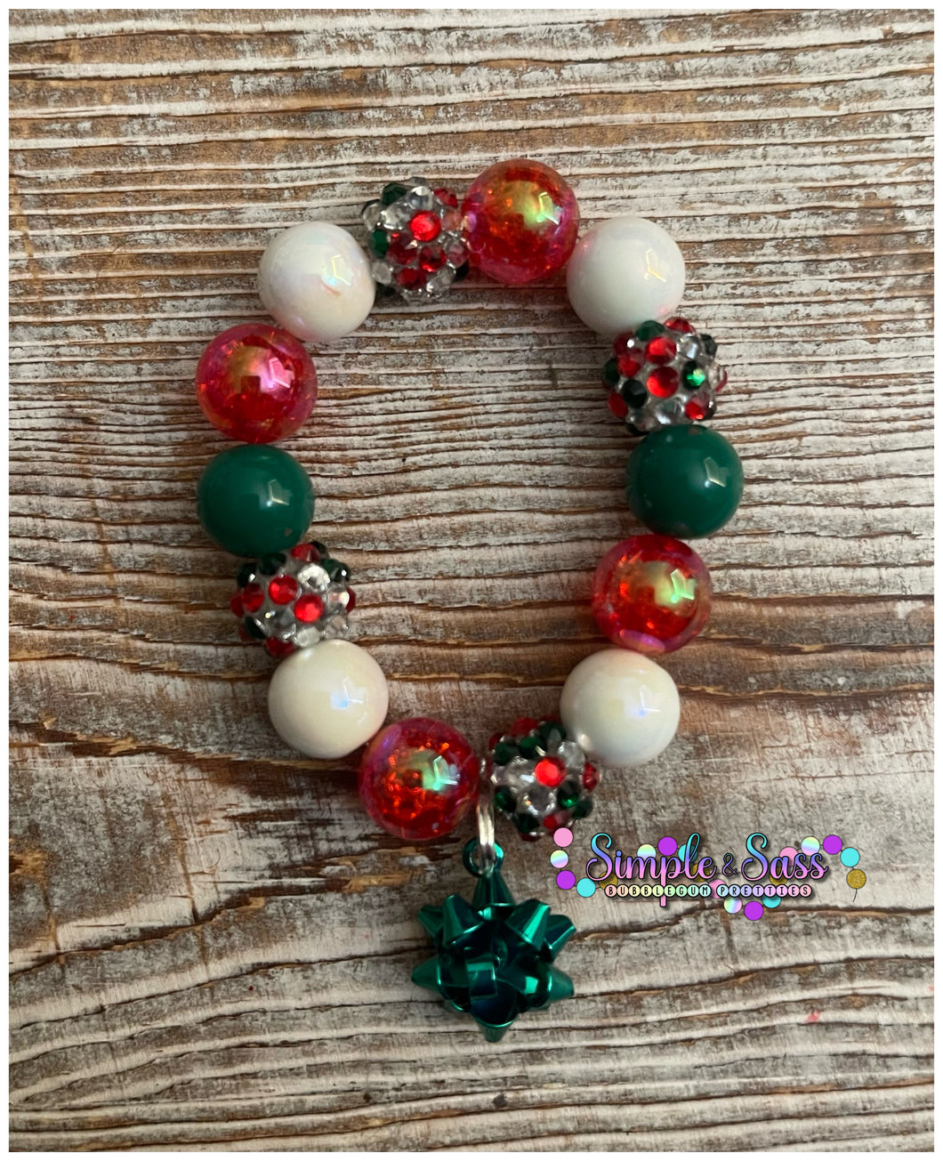 Green Christmas Bow Bubblegum Bead Bracelet with Charm