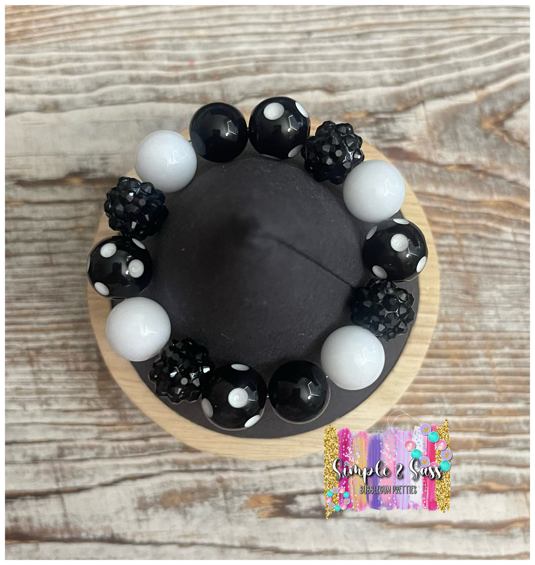 Black & White Mix Bubblegum Bead Bracelet