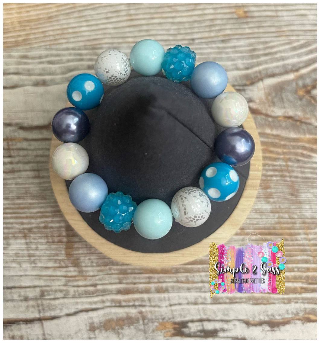 Blue & White Mix Bubblegum Bead Bracelet